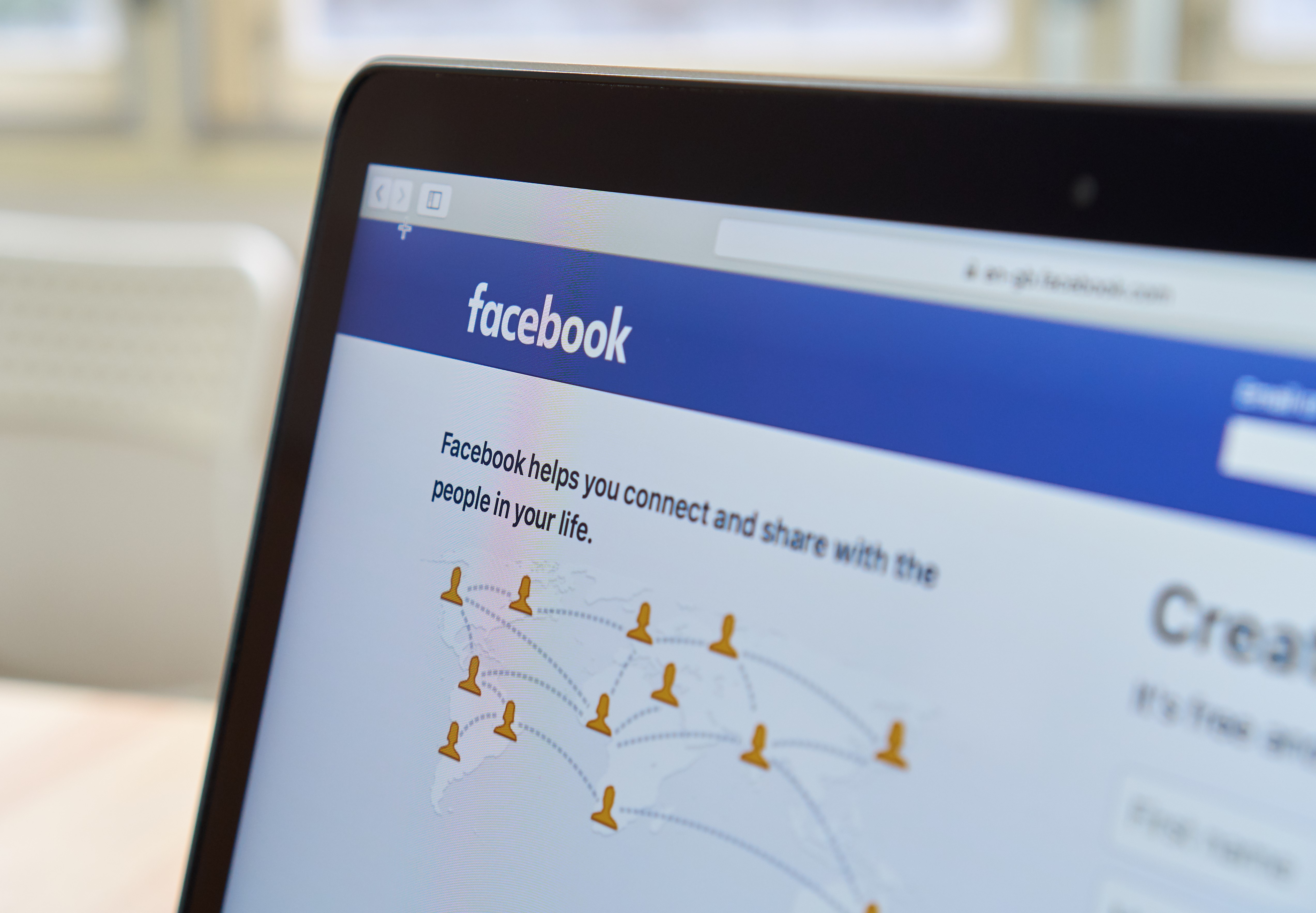 Facebook Picks Friends Over Publishers